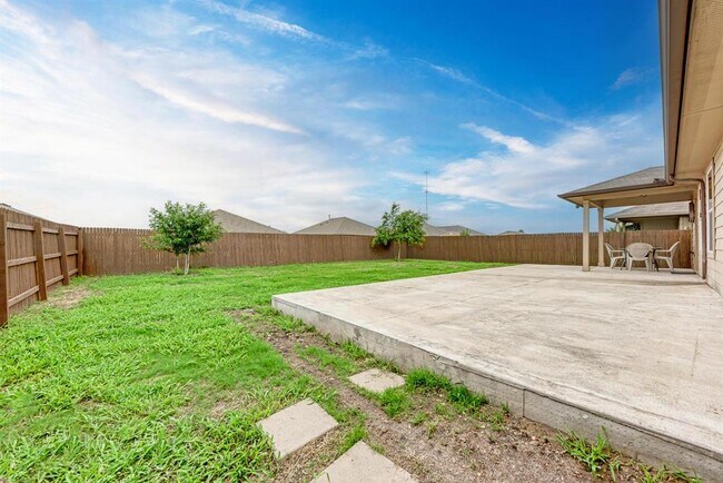 Building Photo - 233 Wallops