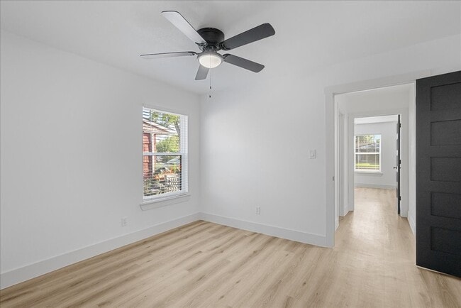 Building Photo - 5219 Cosby St