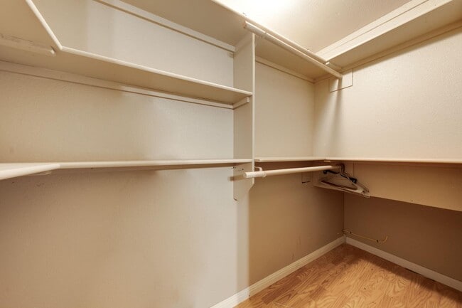 Building Photo - 12707 Leo Ln