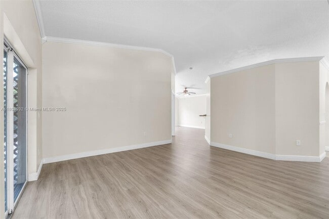 Building Photo - 14761 SW 156th Ave
