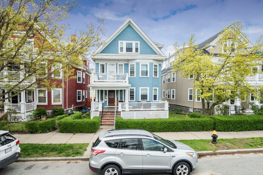 Building Photo - 1740 Columbia Rd