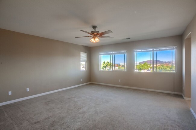 Building Photo - Spacious Rosemont 4-bedroom with Loft, and...