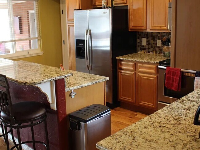 Building Photo - 5bed 4bath updated Ranch in Bear Valley