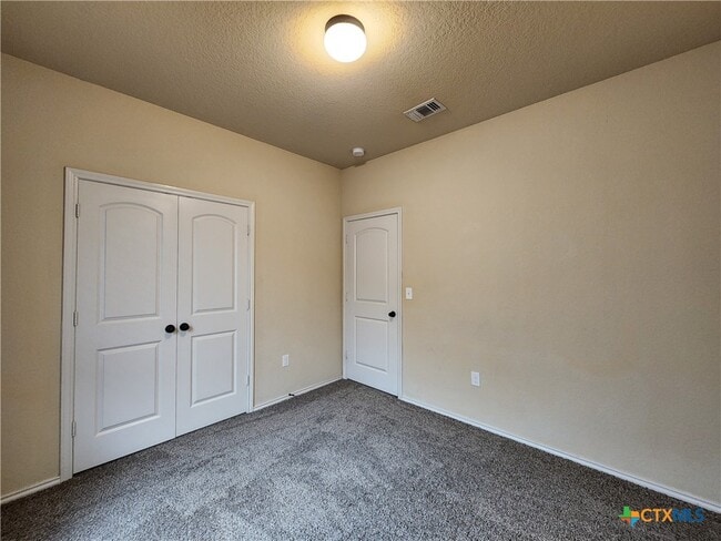 Building Photo - 712 Creekside Cir