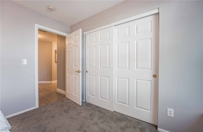 Building Photo - 5516 Honey Mesquite Ln