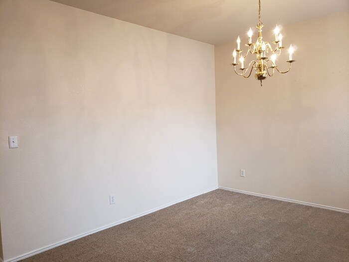 Building Photo - 8209 Swan Park Dr