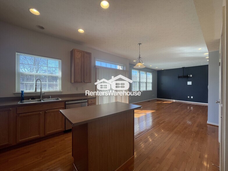 Building Photo - 4411 Slater Ave