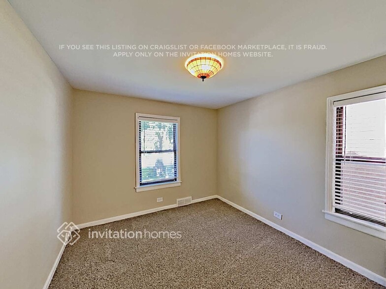 Building Photo - 2254 14th Ave