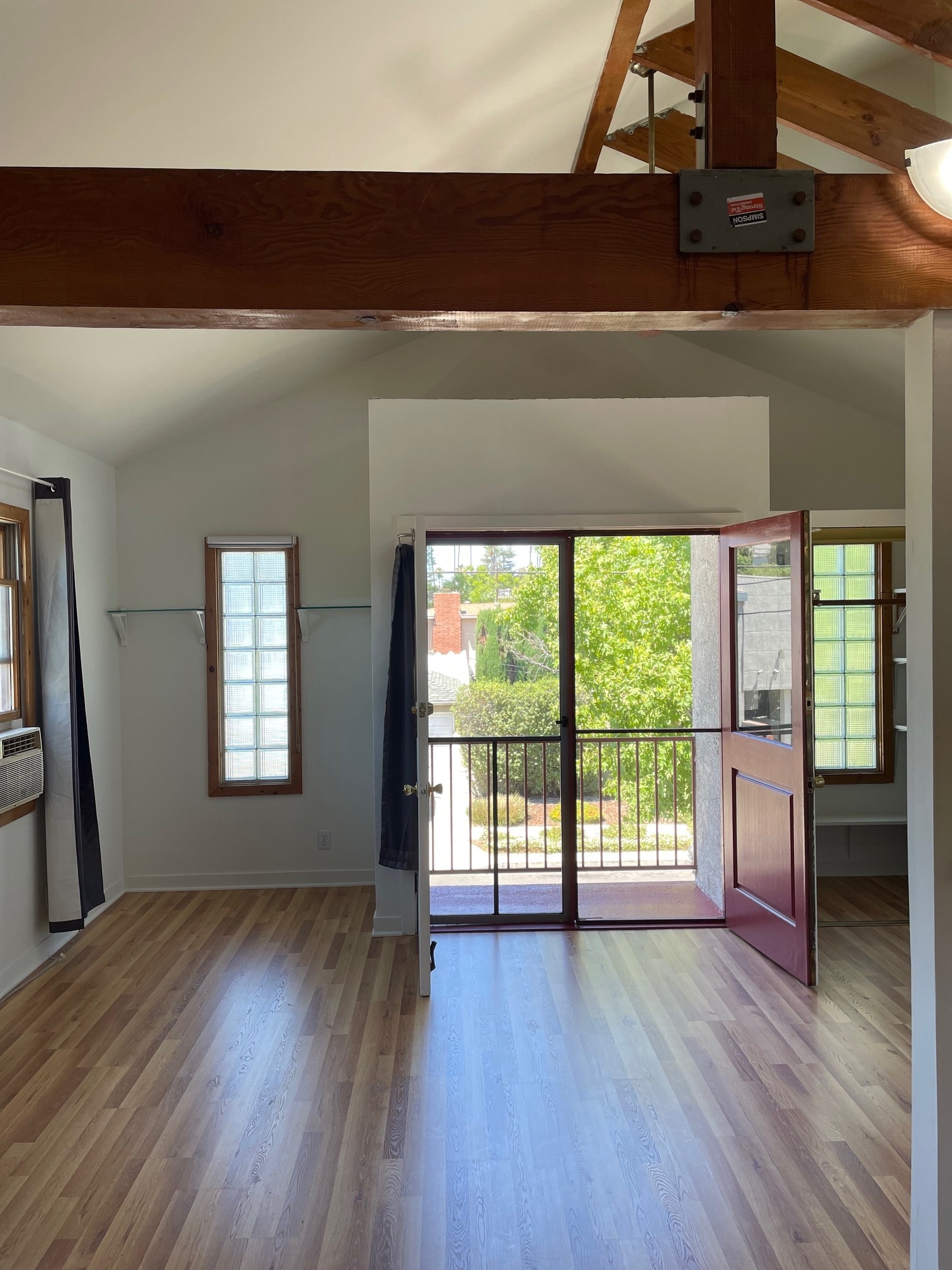Balcony / Office Area - 5257 Sylmar Ave