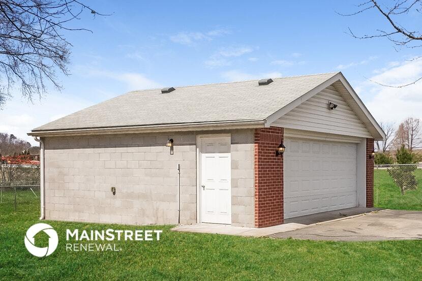 Building Photo - 9412 Titan Dr