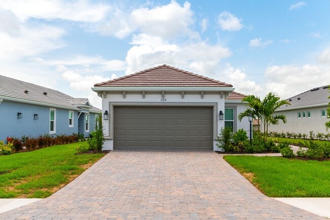 Building Photo - Stunning 2 Bed/2 Bath Home in Esplanade wi...