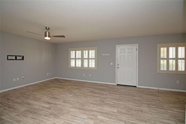 Building Photo - 6150 Gulfport Blvd S