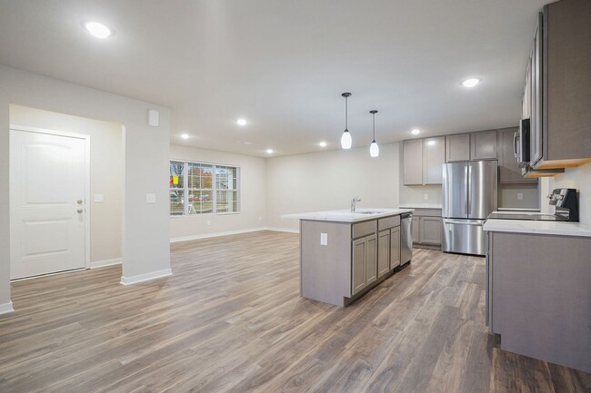 Building Photo - Newly constructed home available for May O...