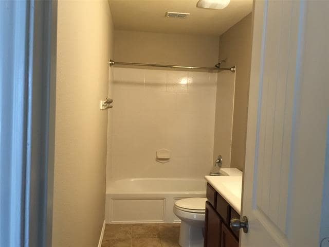 Building Photo - 12220 Walden Wood Dr