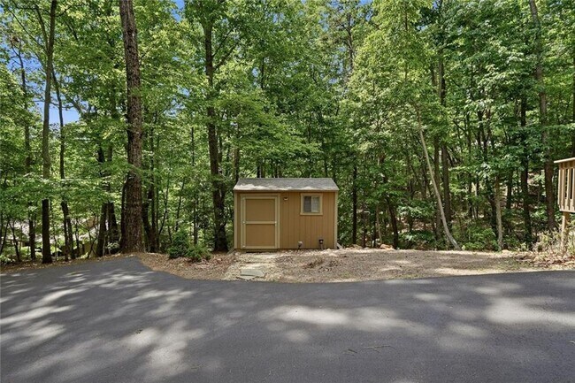 Building Photo - 112 Trout Lily Trail