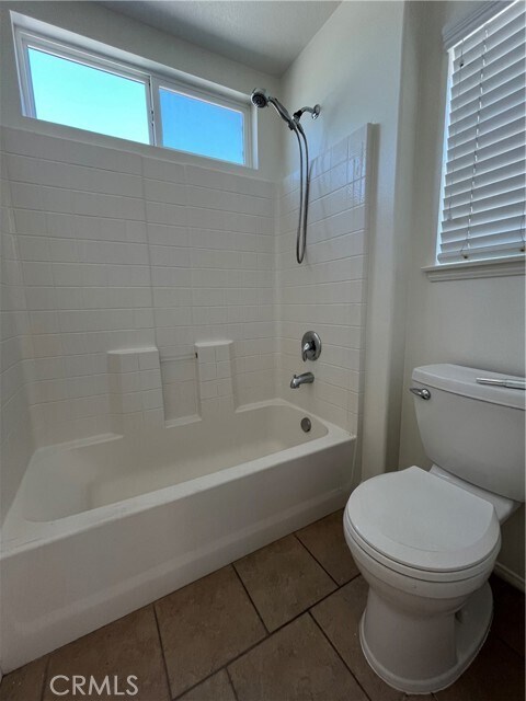 Building Photo - 1431 Red Bird Ct