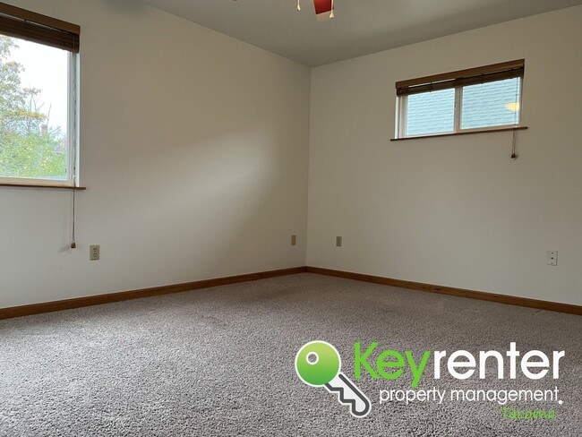 Building Photo - Discover Your Perfect Home: Modern Comfort...