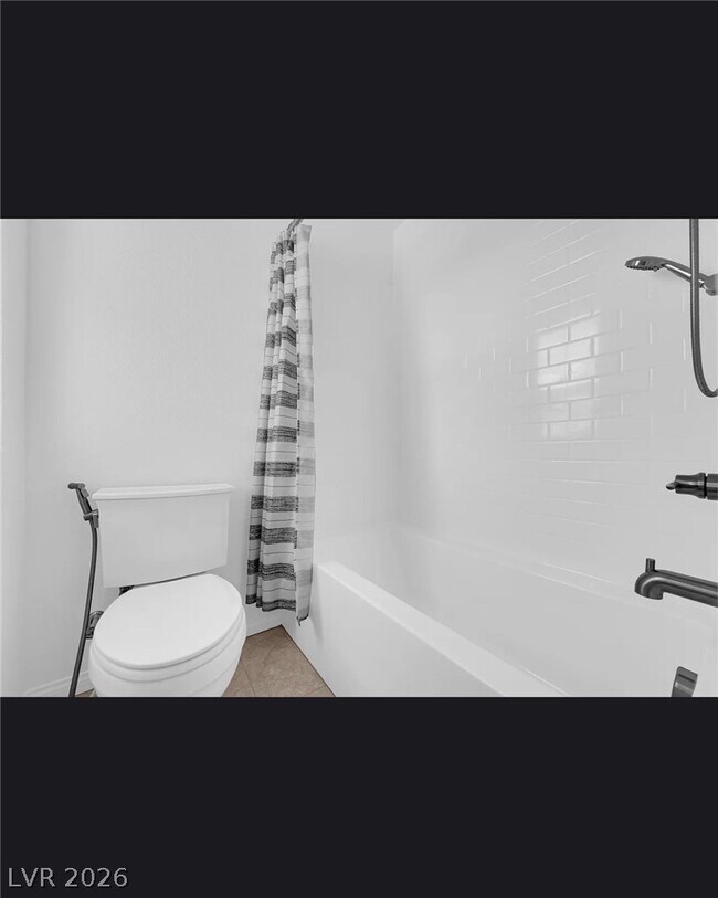 Building Photo - 4066 Painted Lady Ave
