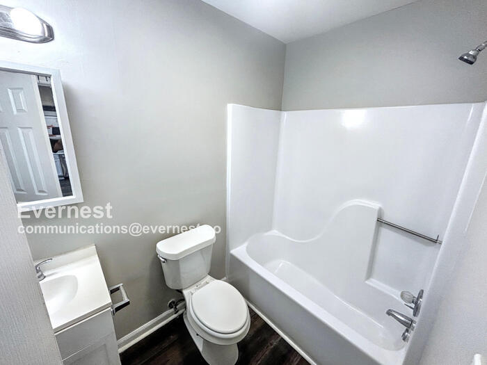 Building Photo - 615 Cahaba Manor Trail