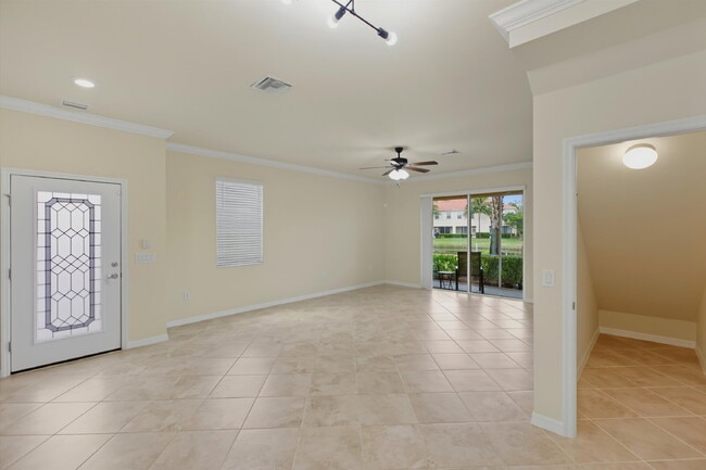 Building Photo - 8895 Via Isola Court