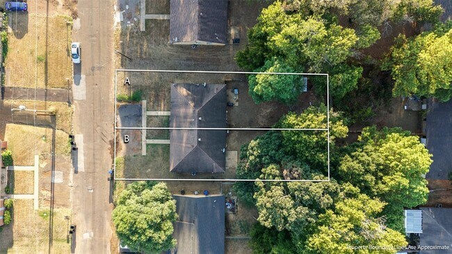 Building Photo - 309 Blake Dr