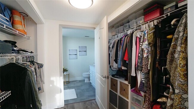 Building Photo - 117 NW 42nd Ave