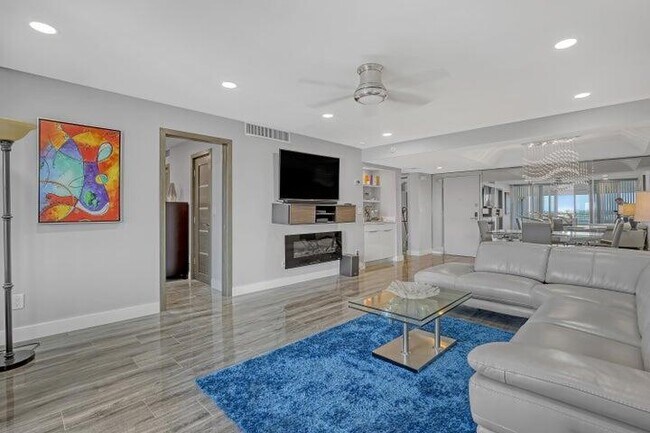 Building Photo - 3589 S Ocean Blvd