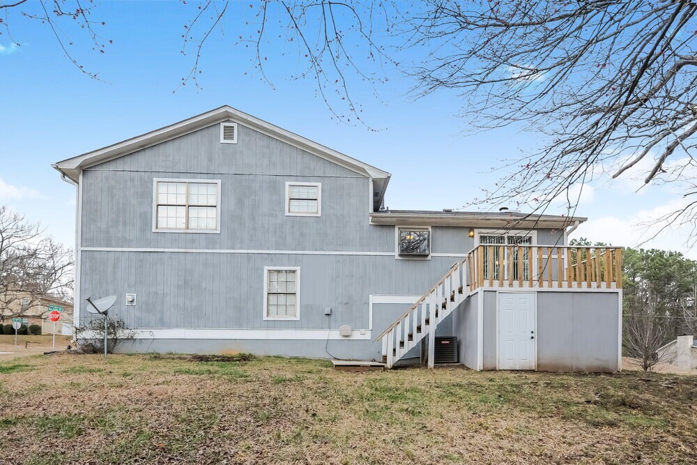 Building Photo - 2687 Del Ridge Dr