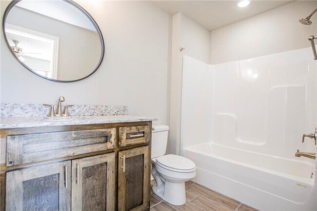 Building Photo - ***1903-B Azlin Place***