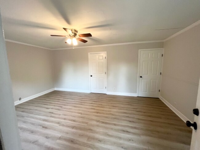 Building Photo - 1624 Golf Club Ln