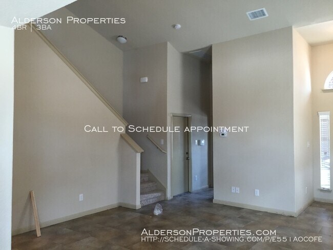 Building Photo - 2240 Hawk Dr