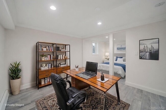 Building Photo - 19 Pine Tree Ln