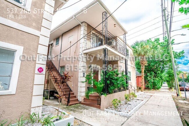 Building Photo - 537 2nd St N