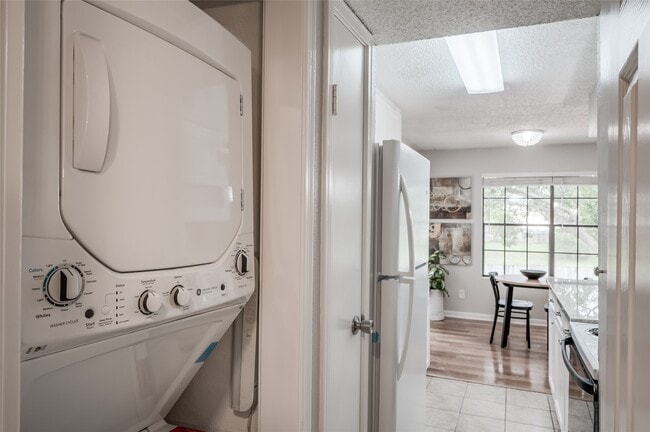 Building Photo - 12660 Ashford Point Dr