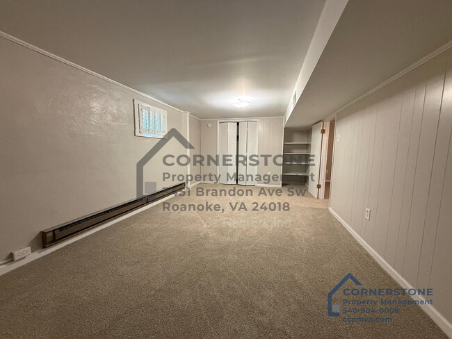 Building Photo - 3113 Clearview Dr