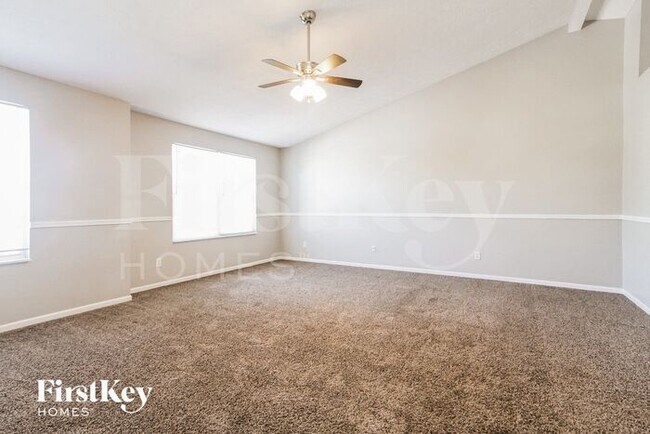 Building Photo - 1698 Salina Dr