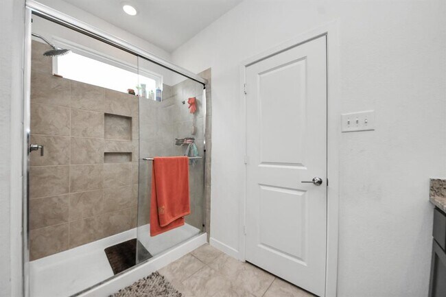 Building Photo - 21630 Heather Elm Dr