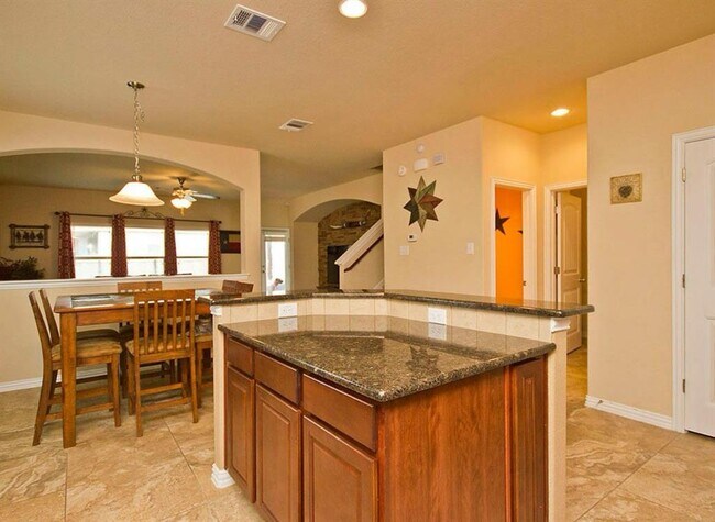 Building Photo - 20920 Windmill Ranch Ave