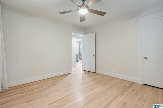 Building Photo - 601 Grove St