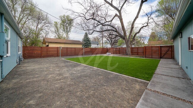 Building Photo - Immaculate rancher near Patty Jewett Neighborhood
