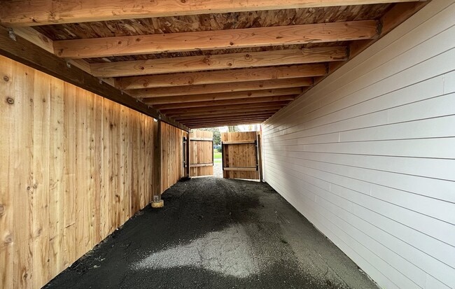 Building Photo - 202 NE 92nd Pl