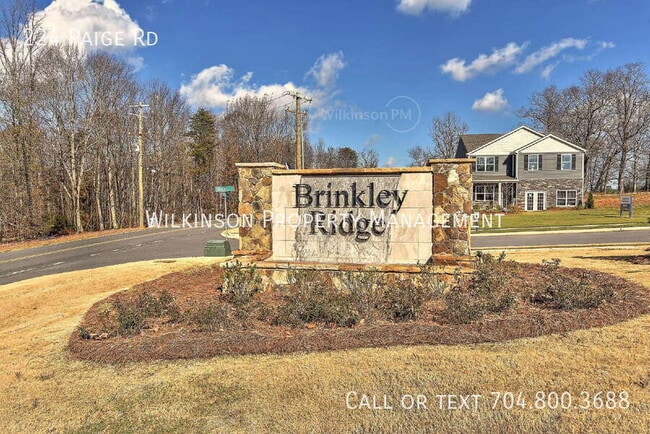 Building Photo - 224 Paige Rd