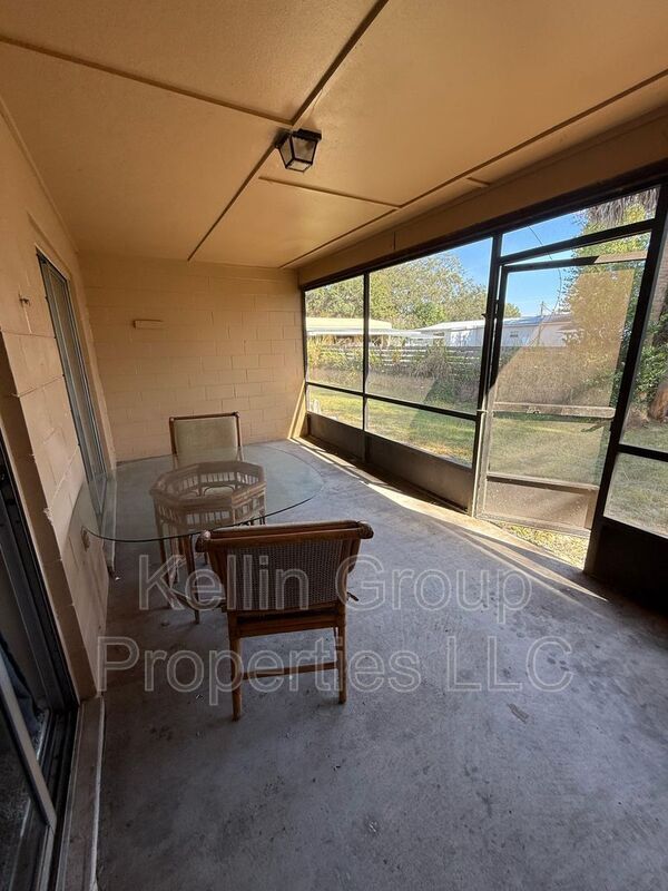 Building Photo - 5651 Struthers Ct