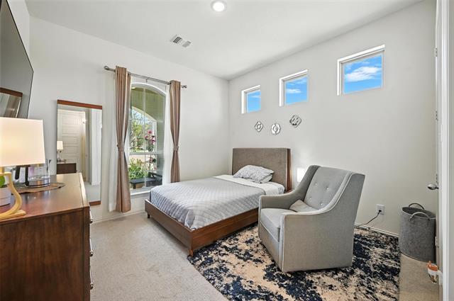 Building Photo - 9408 Redstart Ln