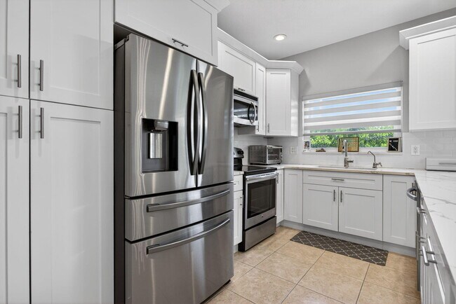 Building Photo - 4735 NW 120th Way