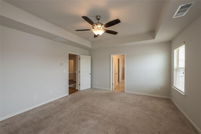 Building Photo - 4013 Park Ln