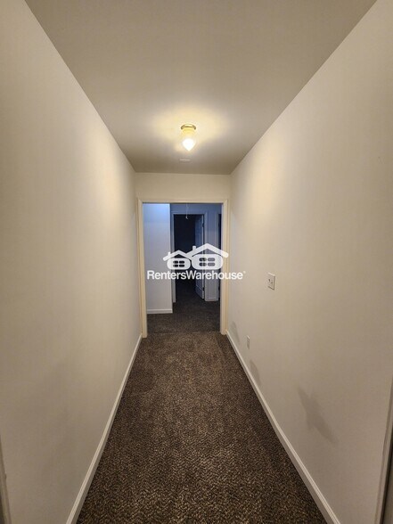 Building Photo - 2125 Bixler Cir