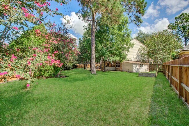 Building Photo - 7803 Maple Brook Ln