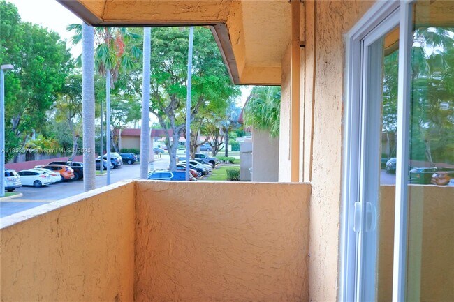 Building Photo - 9962 SW 88th St