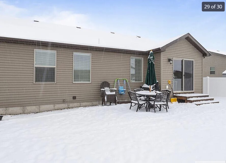 Building Photo - 5196 Ryanne Way